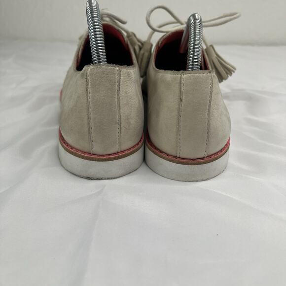 Coach Zinnia Nubuck Leather Tassel Loafer Oxford Flat Shoe Light Sand, size 9.5B - Picture 4 of 9